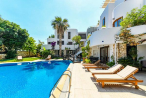 Duplex House with Shared Pool near Beach in Kalkan